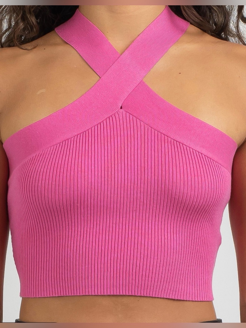 Sincerely Jules Fuchsia ribbed cross-back crop top - size L